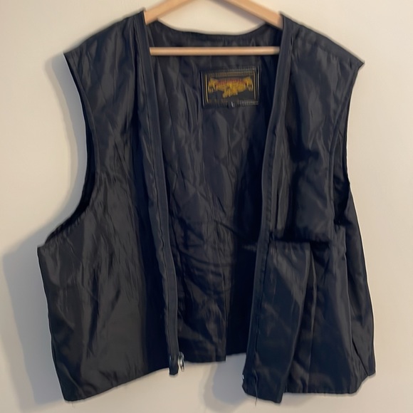 Vintage “BORN TO BE FREE” 90s all leather moto jacket - Picture 12 of 15